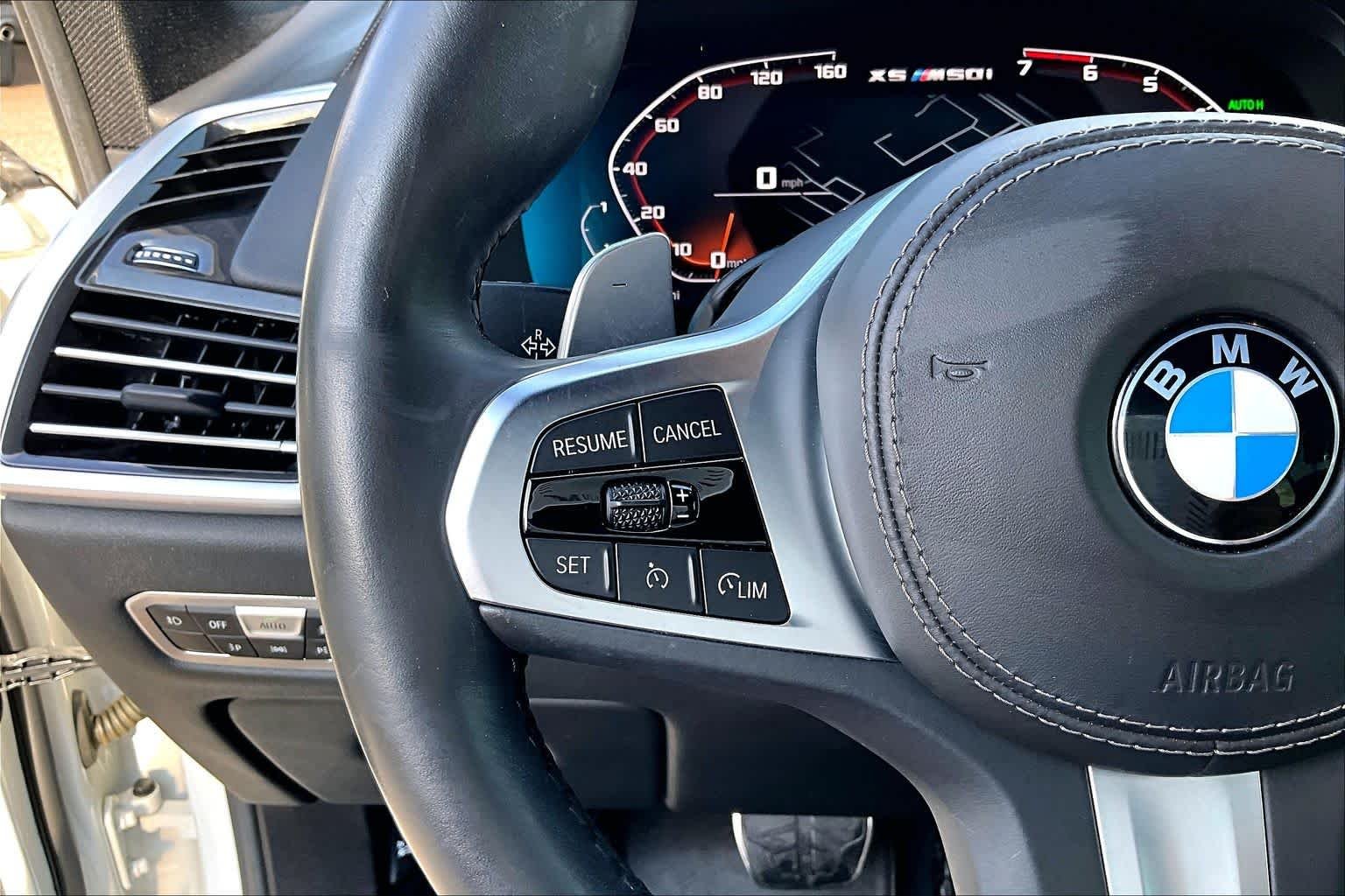 Used 2020 Mineral White Metallic BMW M50i image 24