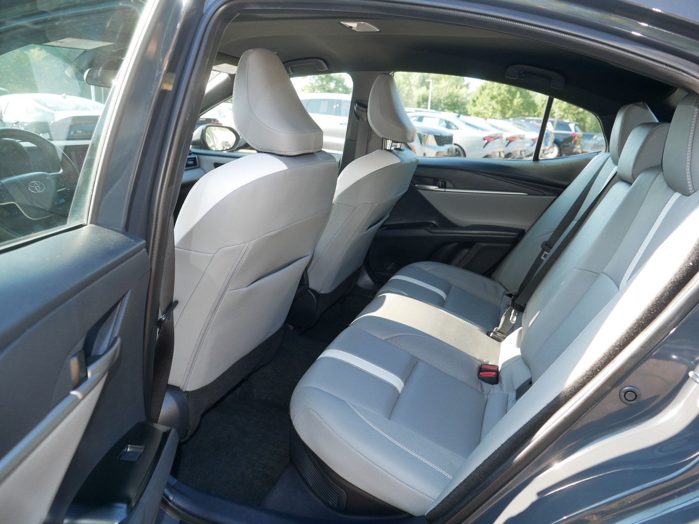 Used 2025 Underground Toyota SE image 34
