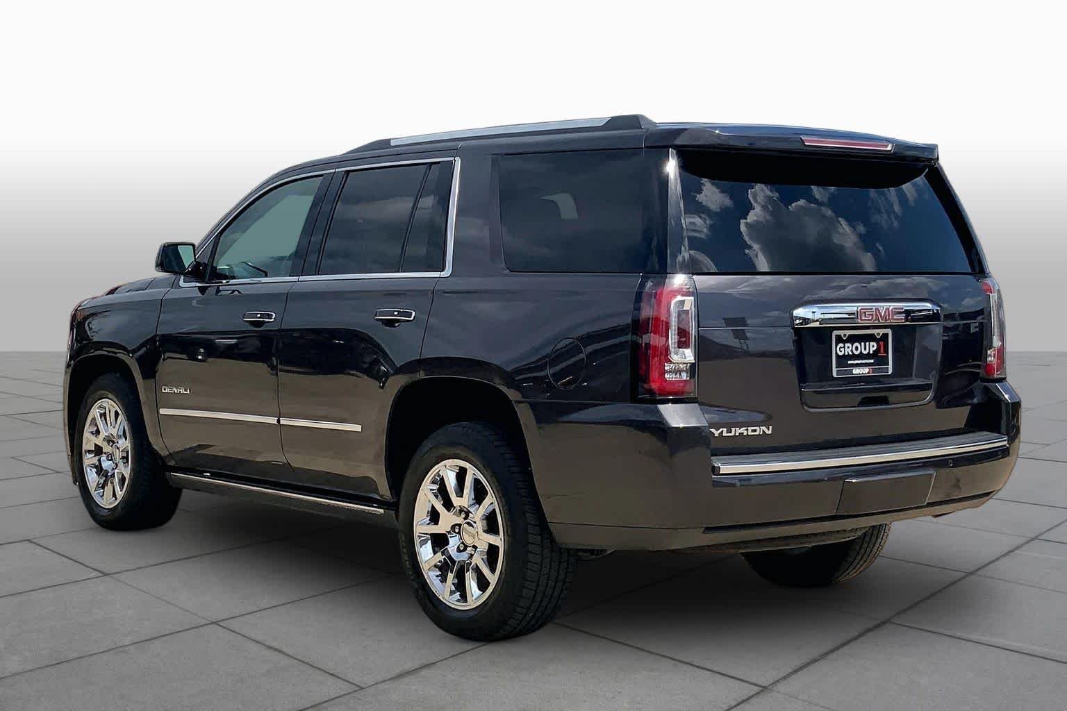 Used 2017 Iridium Metallic GMC Denali image 11