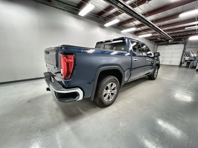 Used 2019 Blue GMC SLT image 8