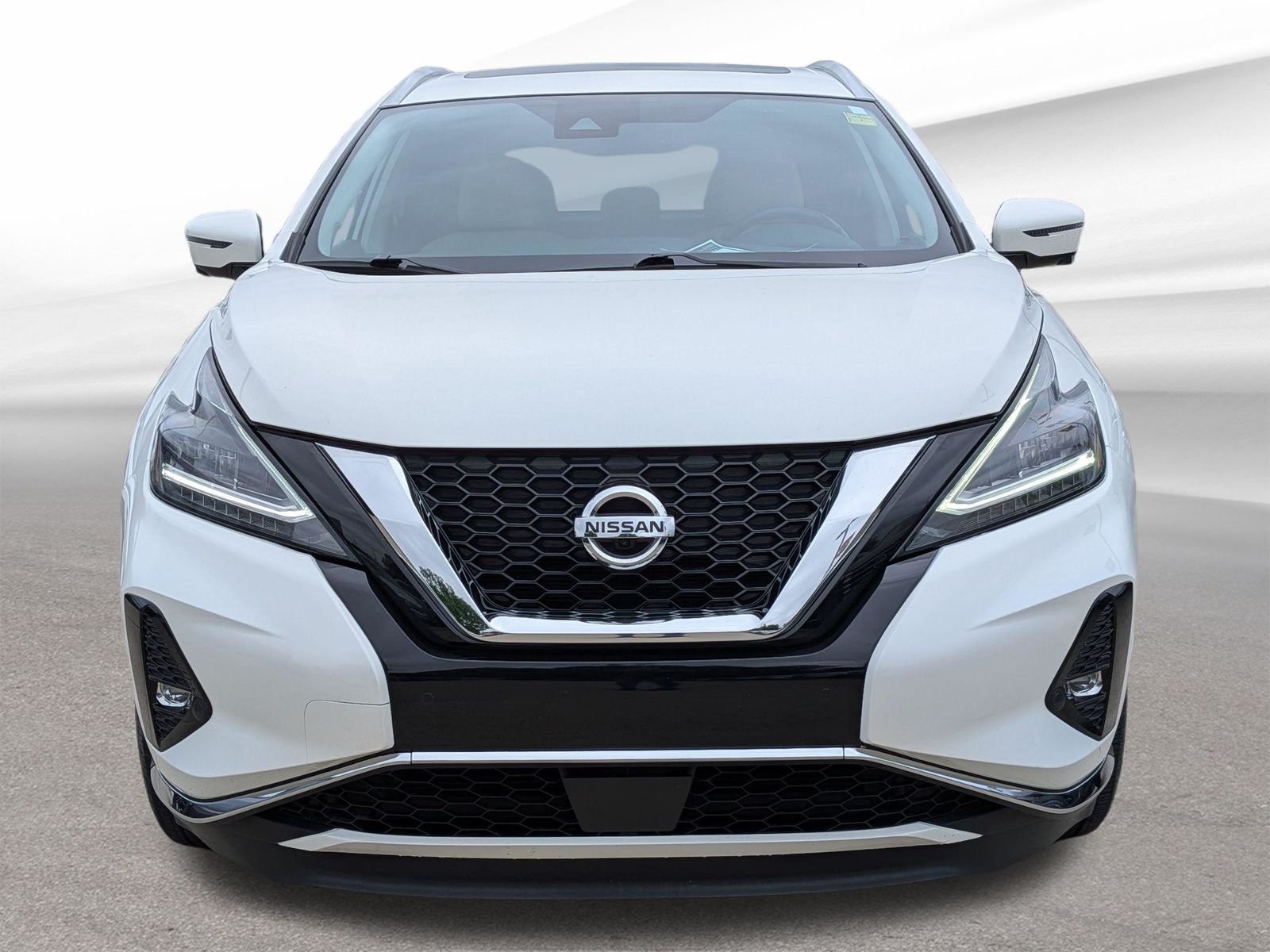 Certified Used 2020 Pearl White Nissan SL image 3