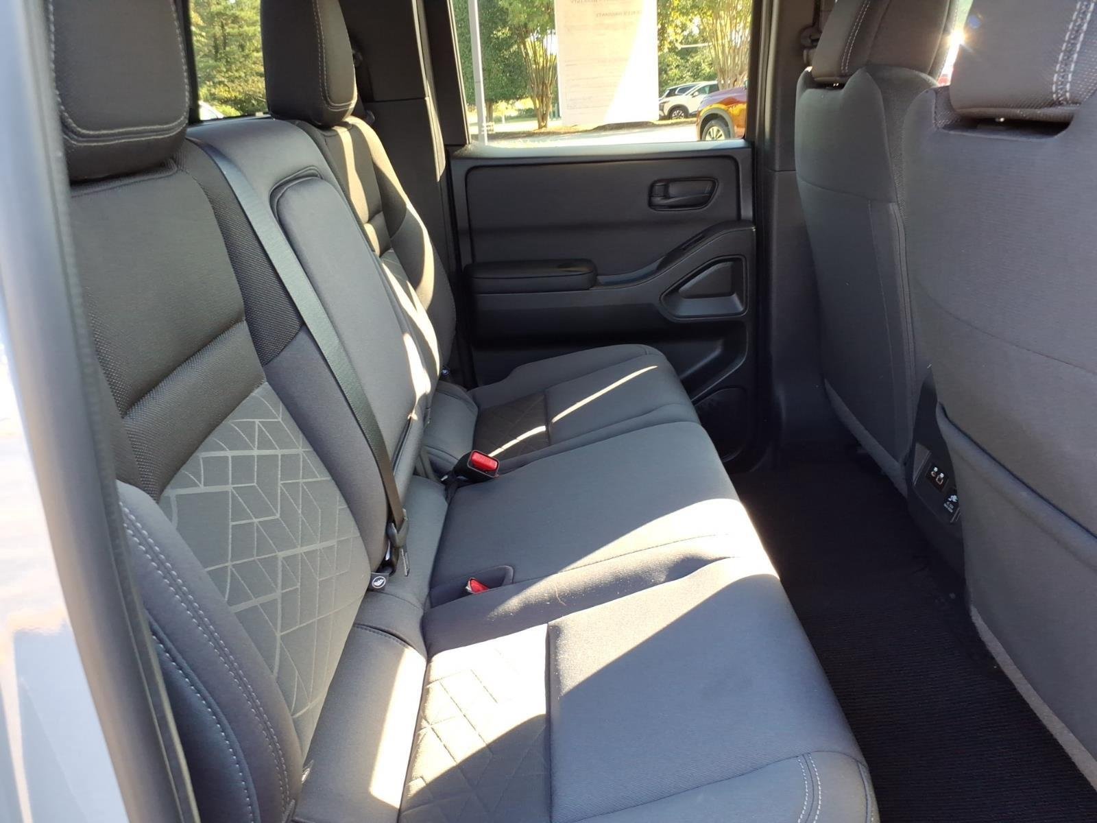Used 2026 Boulder Gray Pearl Nissan SV image 21