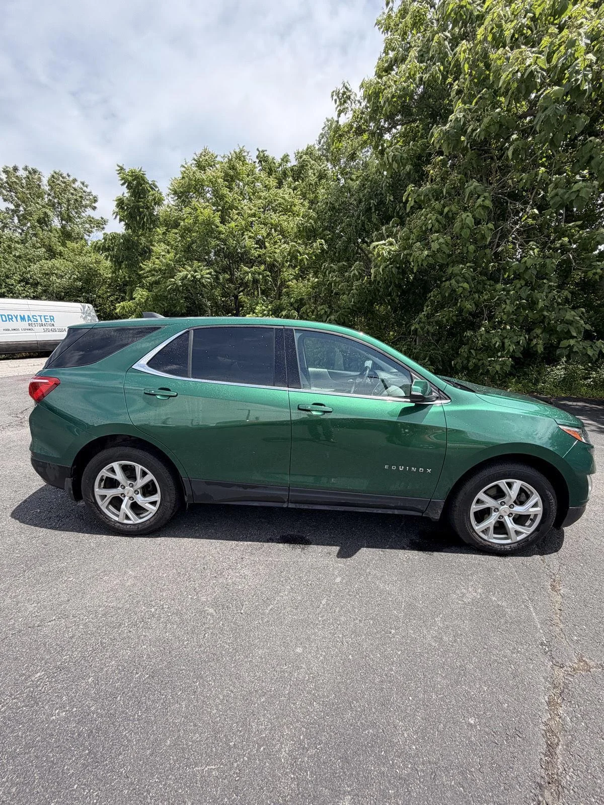 Used 2018 IVY METALLIC CHEVROLET TRUCK LT image 4