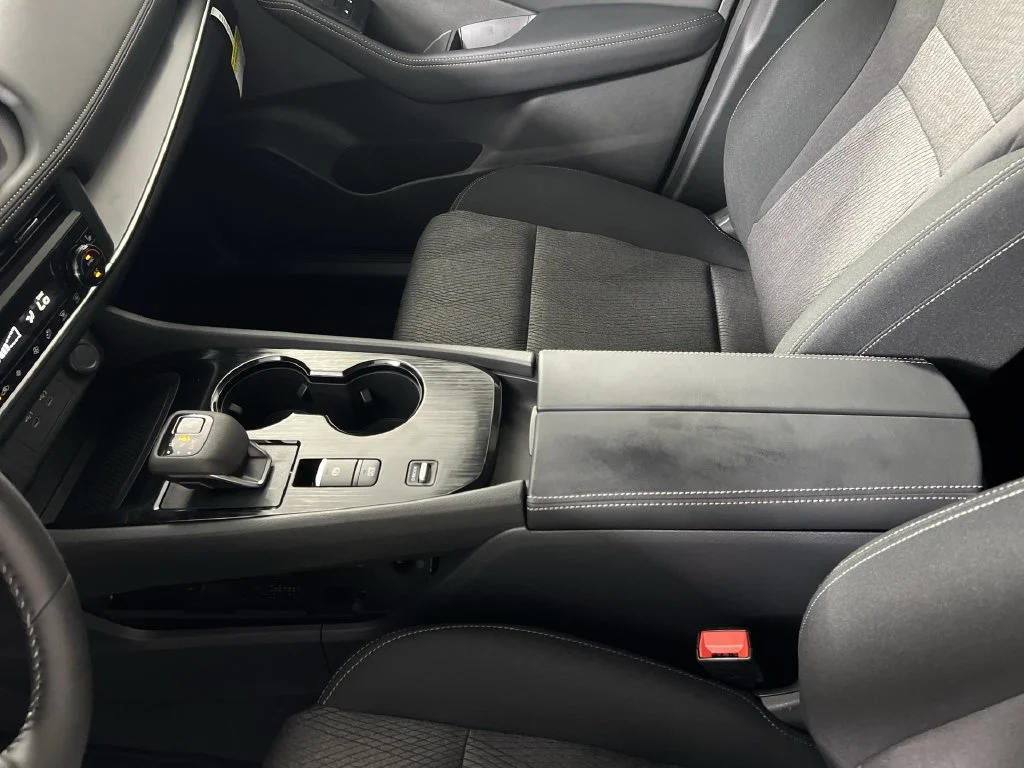 New 2027 Gray Nissan SV image 21