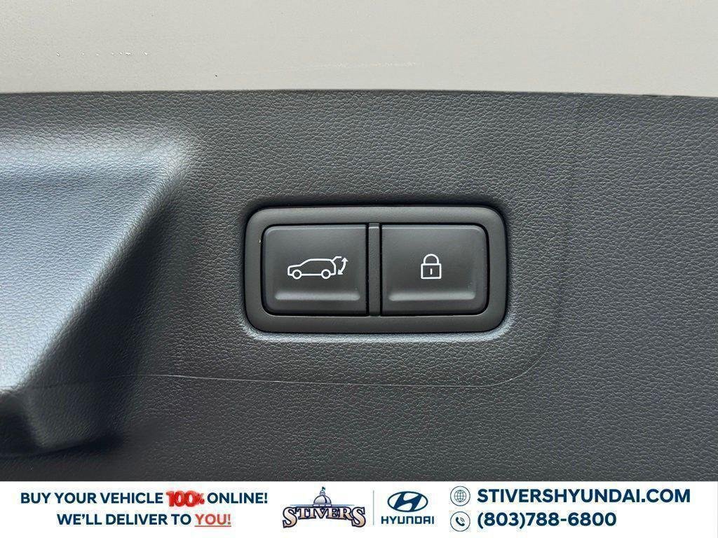 New 2027 Silver Hyundai SEL FWD image 16