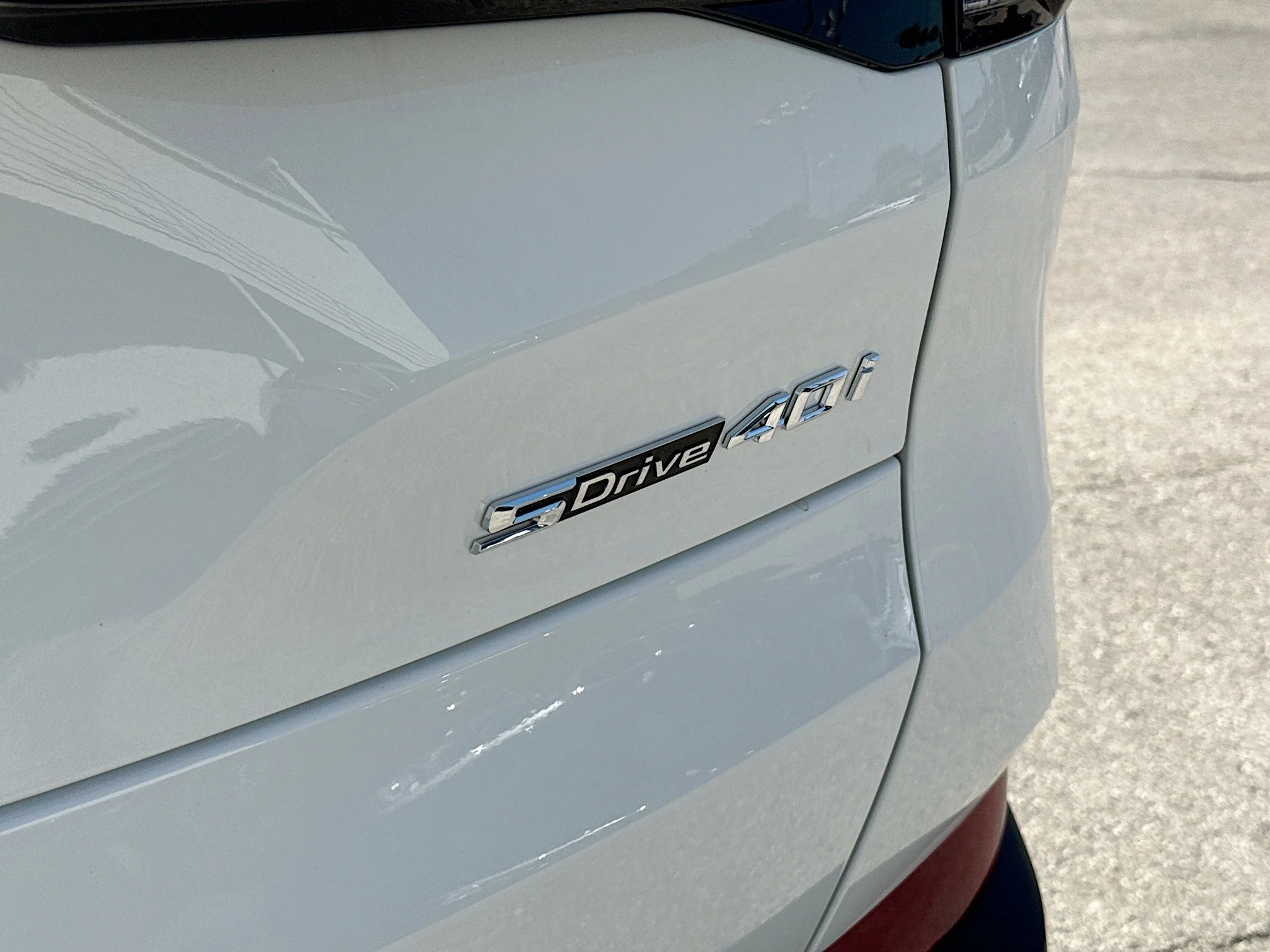New 2026 Alpine White BMW sDrive40i image 11