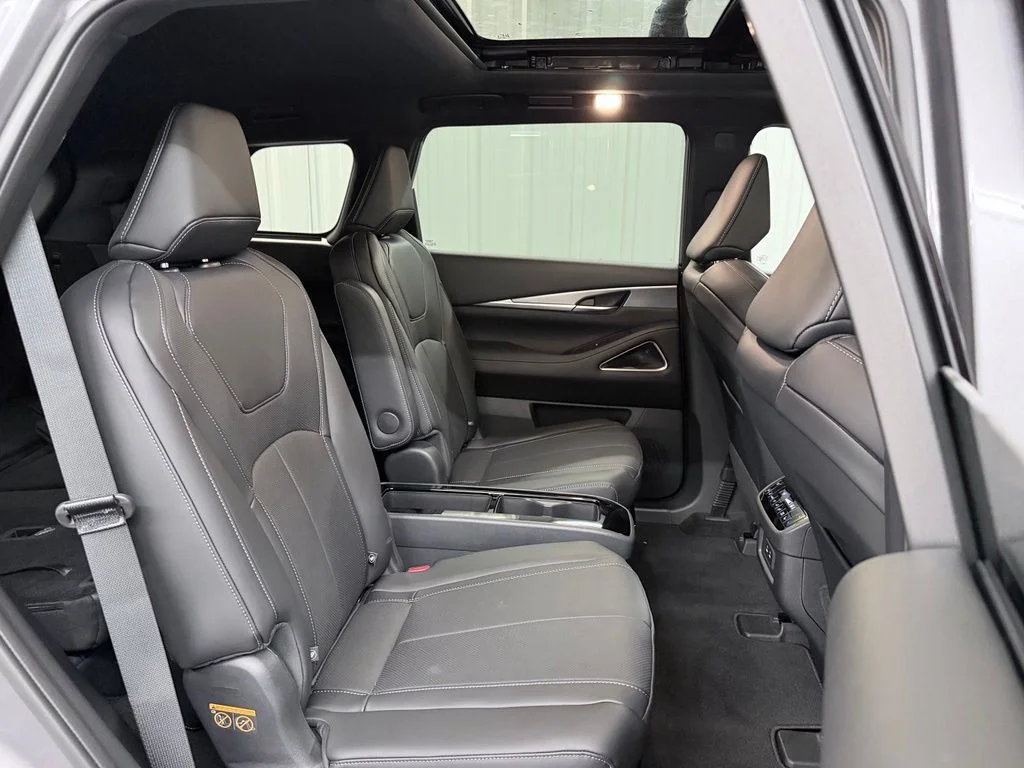 New 2027 2T GRPT SHDW INFINITI Sport AWD image 48