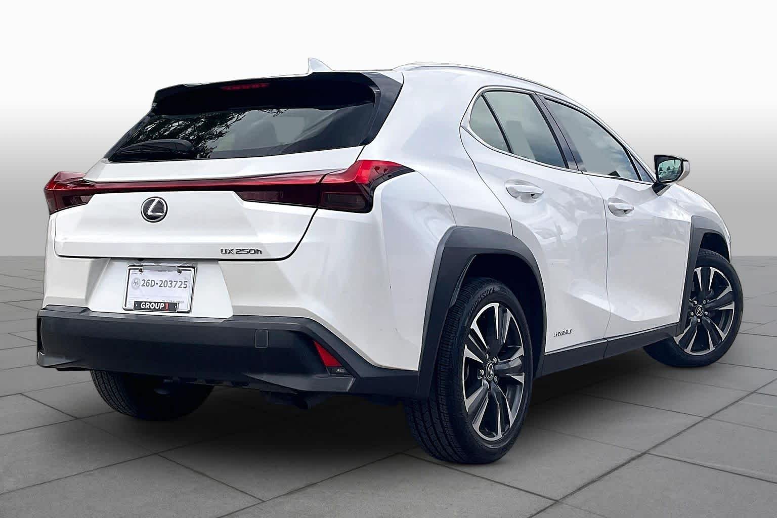 Used 2019 Eminent White Pearl Lexus  image 12
