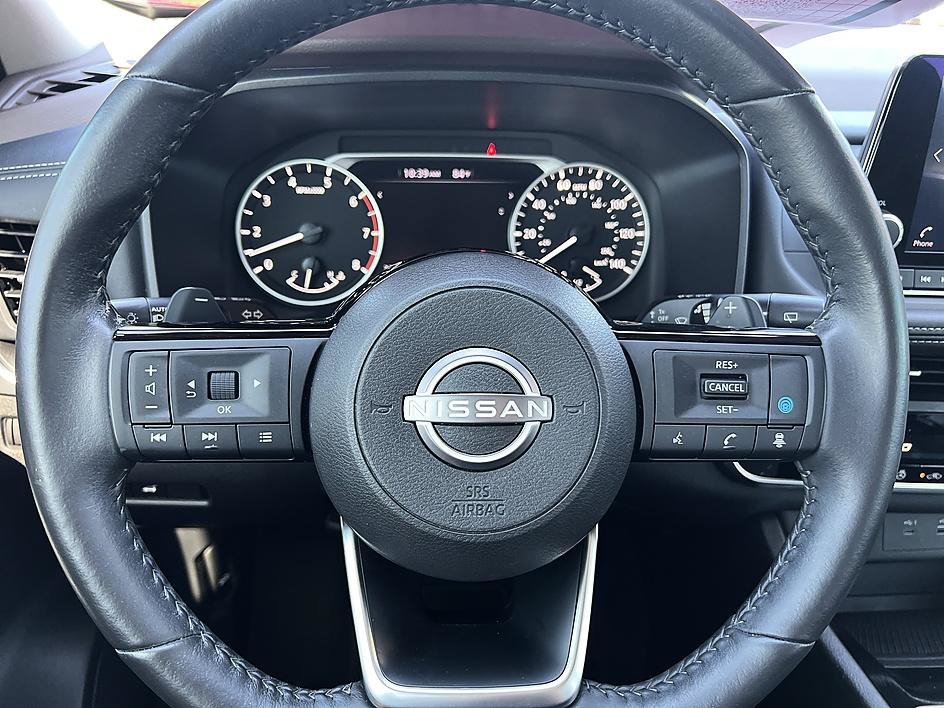 Used 2023 Scarlet Ember Tintcoat Nissan SV image 23