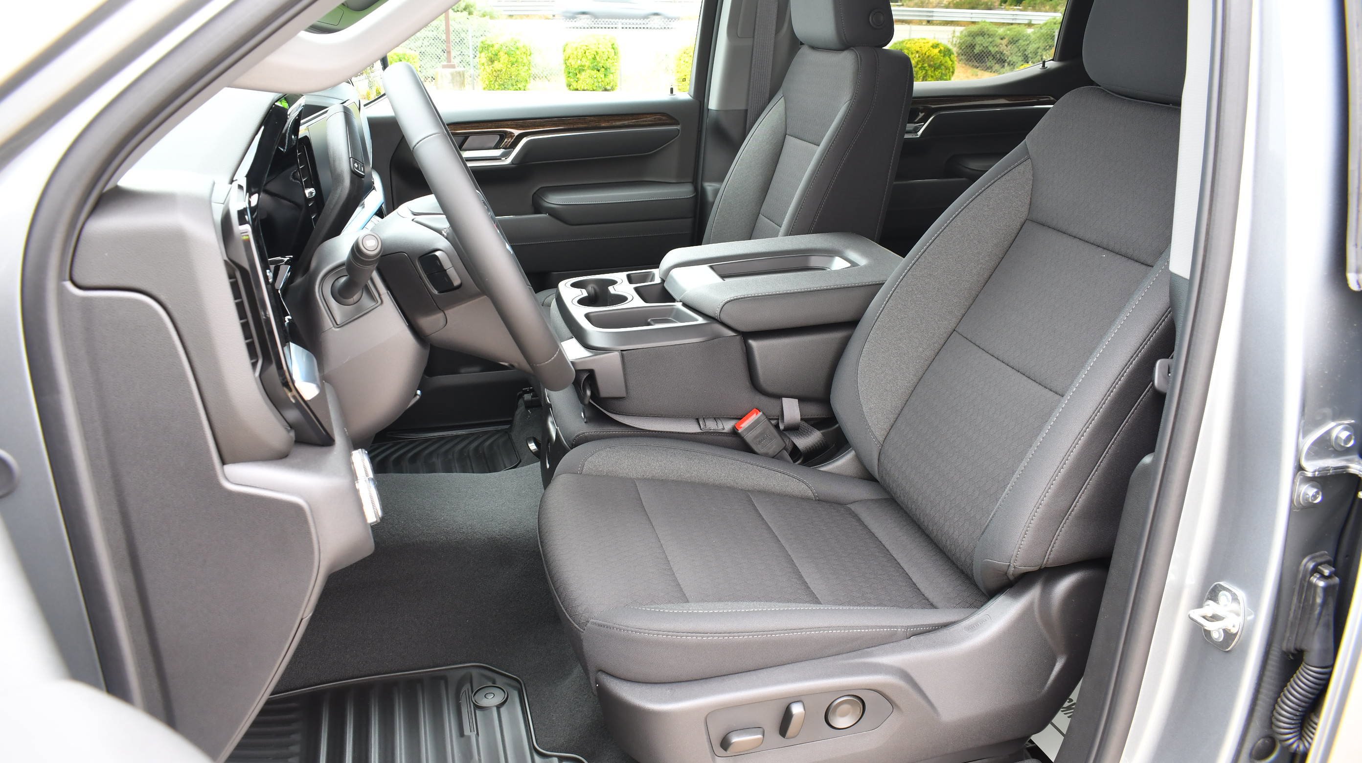 Used 2026 Sterling Metallic GMC Elevation image 22