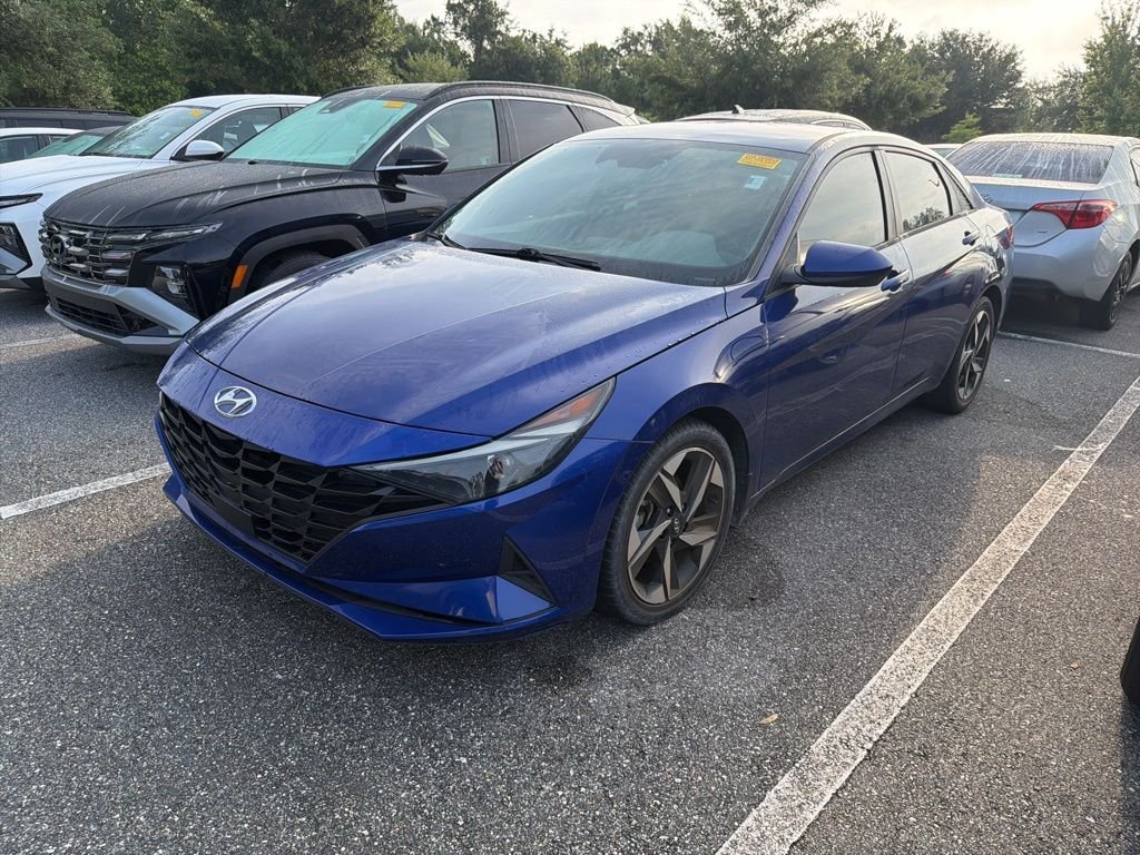 2023 Hyundai Elantra 2.0 SEL IVT's photo