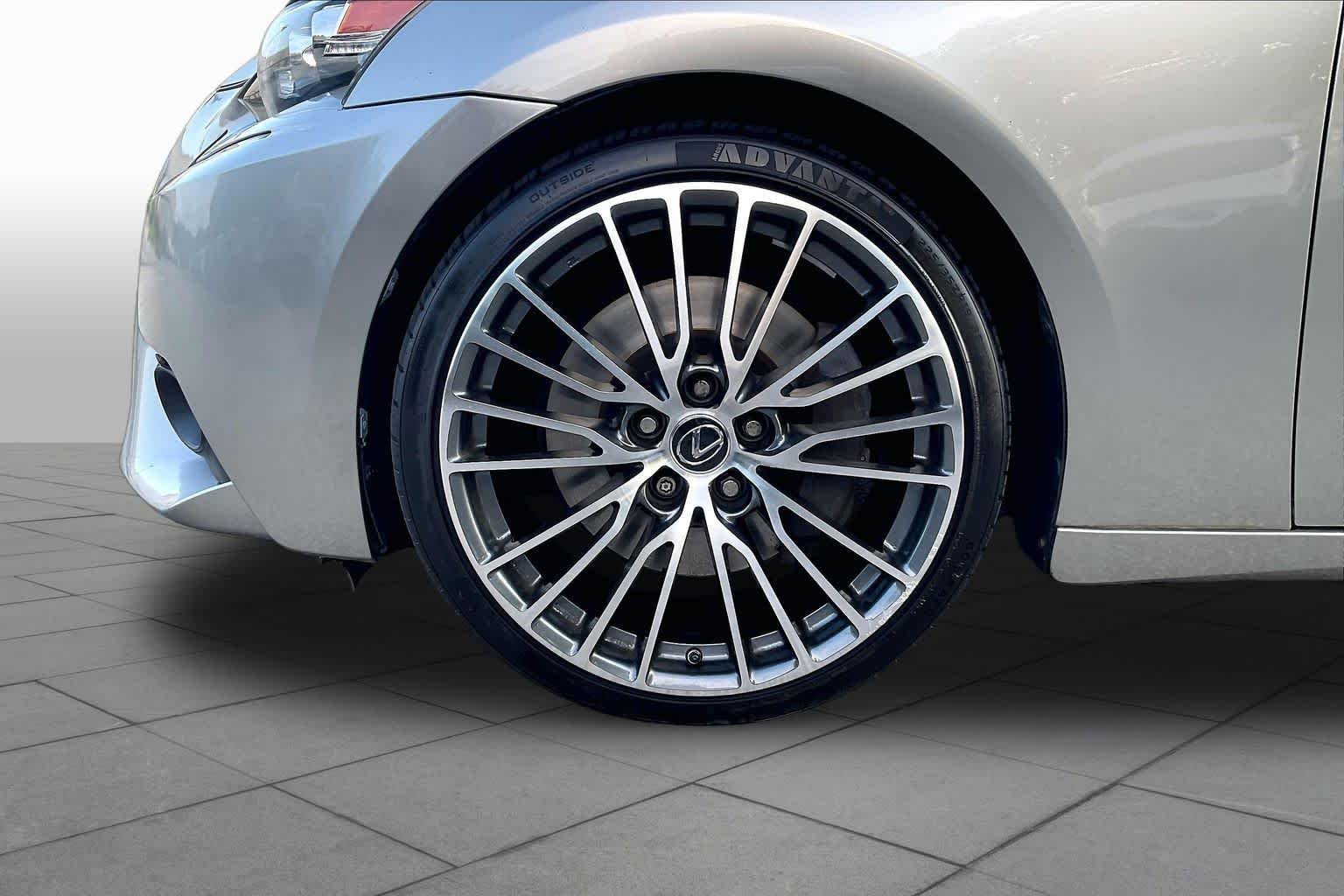 Used 2016 Atomic Silver Lexus  image 11