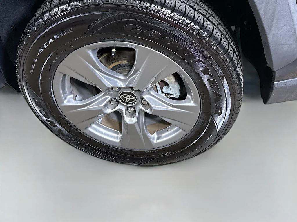 Used 2023 Midnight Black Metallic Toyota Hybrid XLE image 9