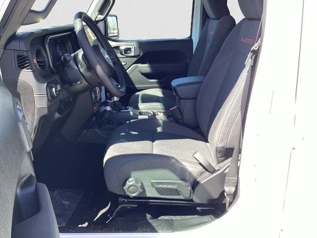 New 2026 Bright White Clearcoat Jeep RUBICON 4X4 image 10