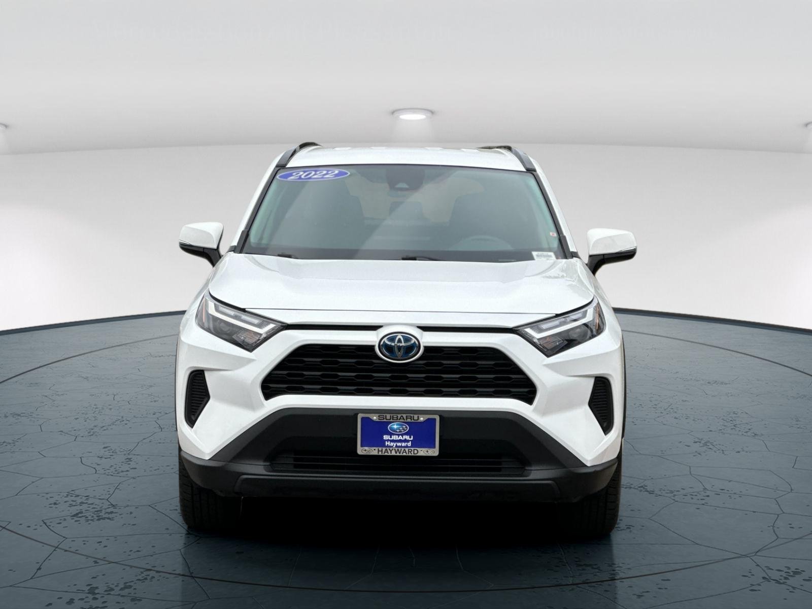 Used 2022 White Toyota XLE 4D Sport Utility image 9
