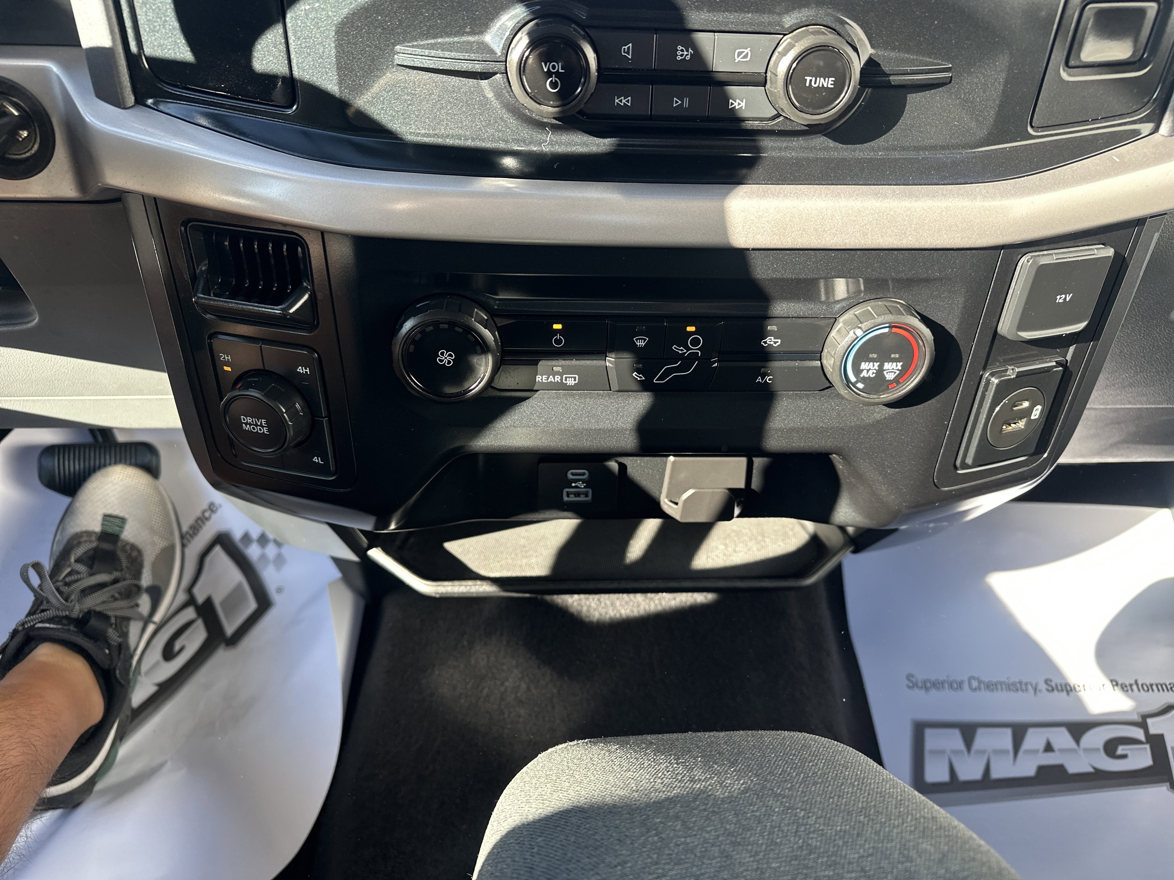 Used 2023 CARBONIZED GRAY Ford  image 16