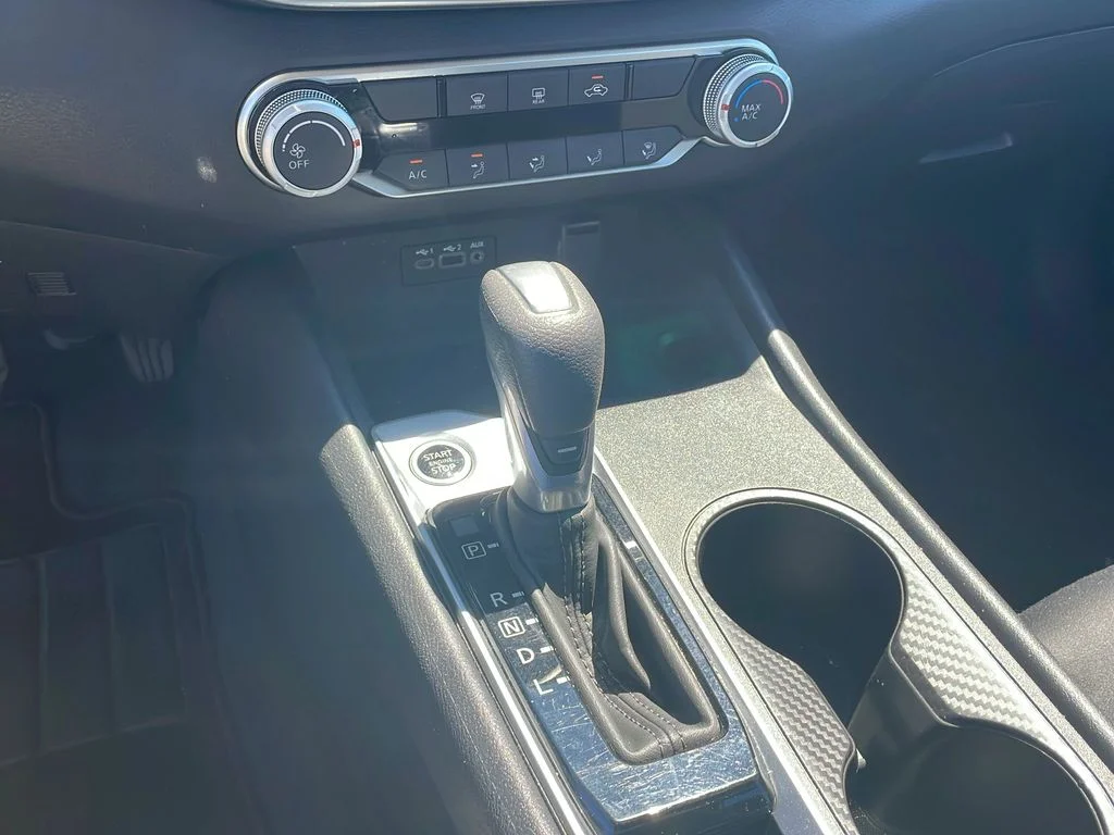 2025 Nissan Altima SV - Photo 19
