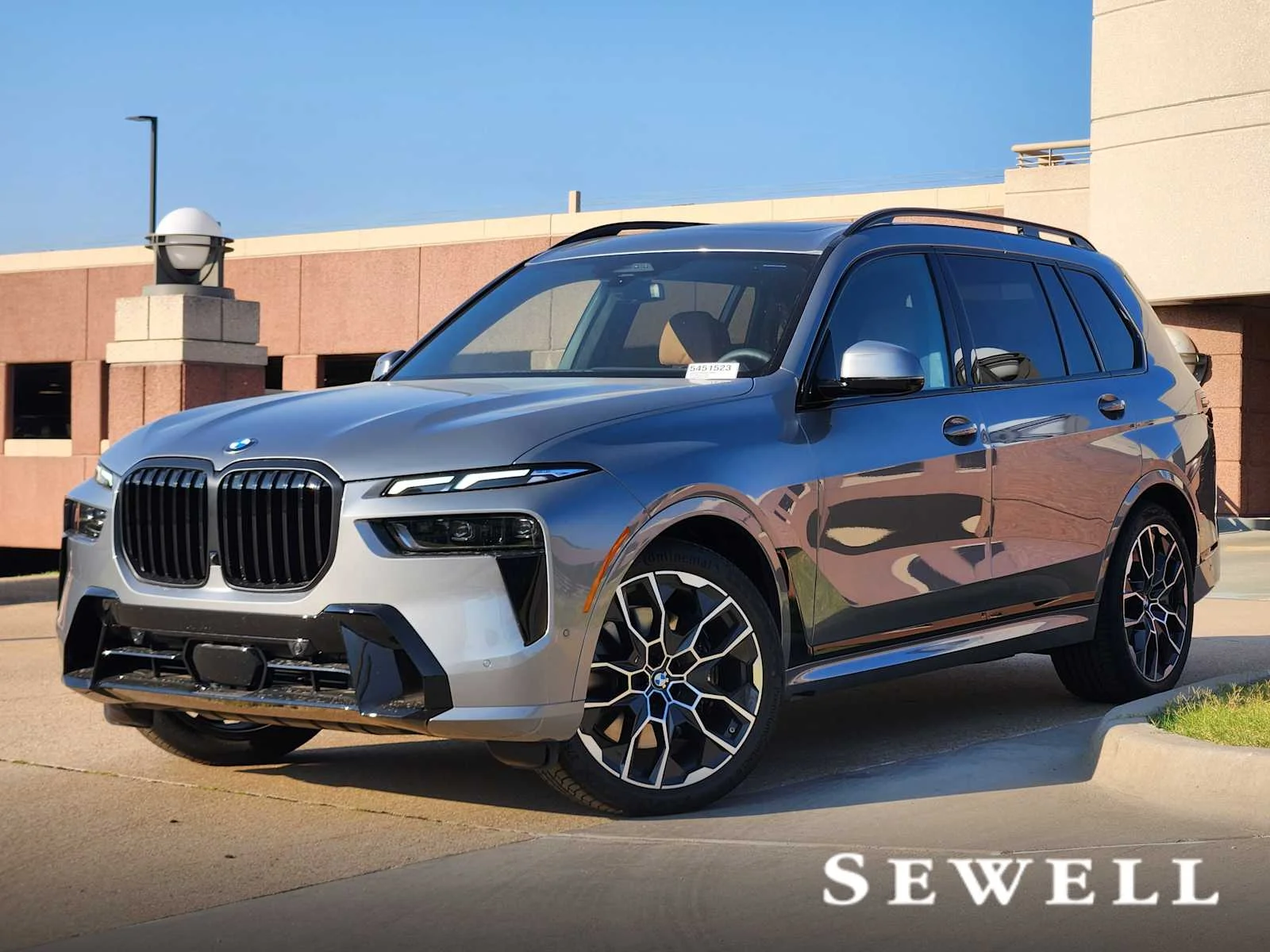 2027 BMW X7