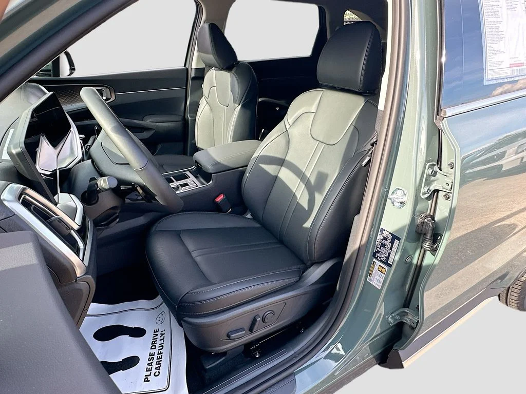New 2026 Cityscape Green Kia EX image 22