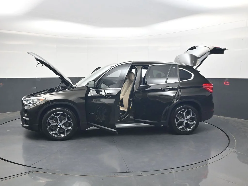 Used 2017 Dark Olive Metallic BMW xDrive28i image 41