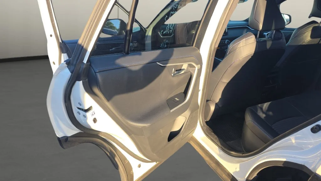 Used 2020 White Toyota XSE image 15