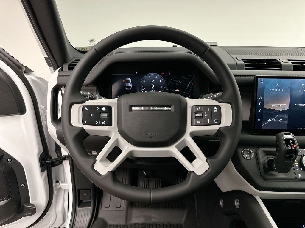 Used 2025 Fuji White Land Rover S image 14