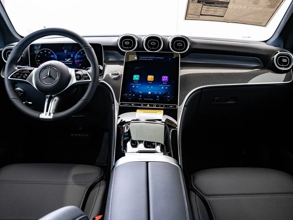New 2026 Cirrus Silver Metallic Mercedes-Benz GLC 300 image 33