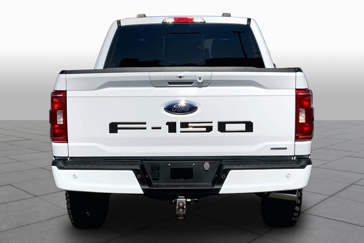 Used 2023 Oxford White Ford XLT image 5