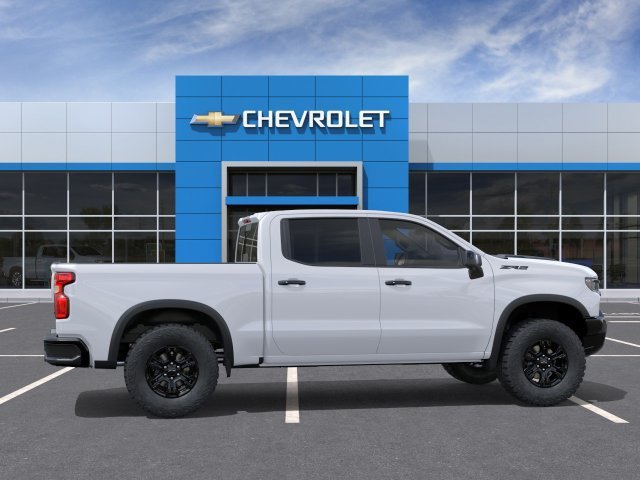 New 2026 Summit White Chevrolet ZR2 image 5