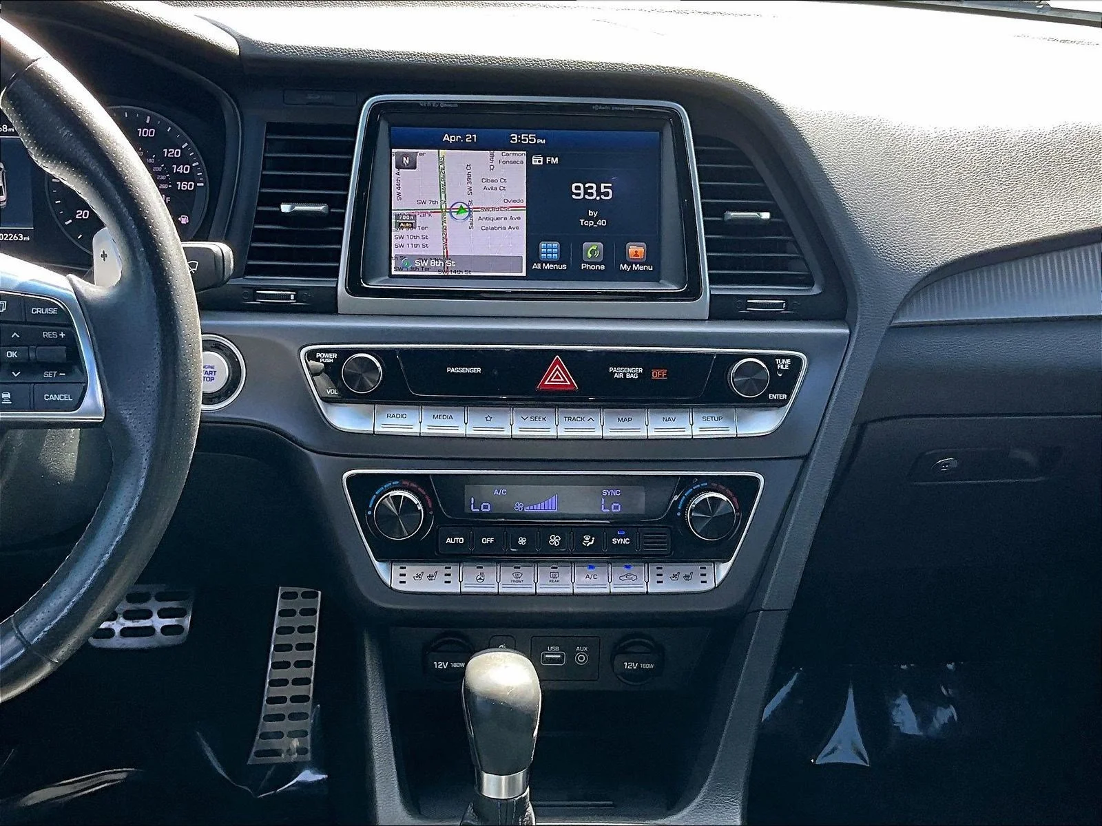Used 2018 Phantom Black Hyundai Limited image 8
