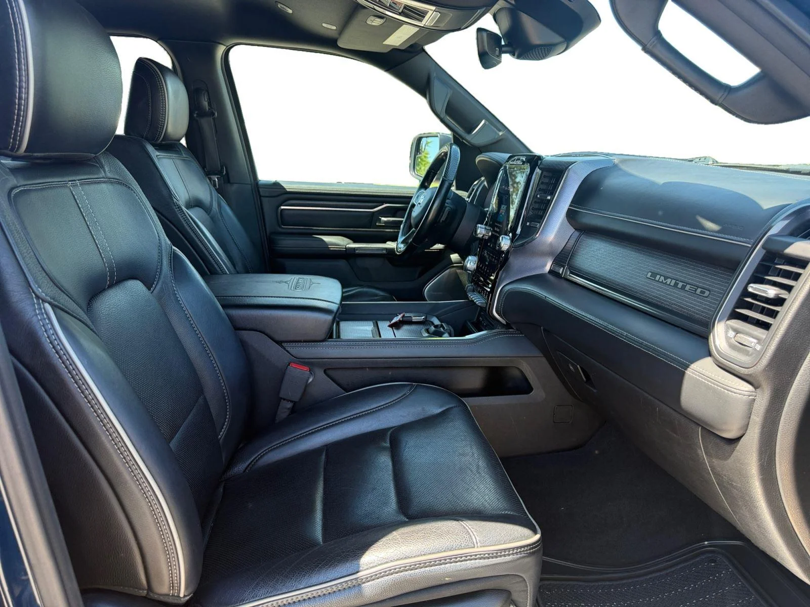 Used 2019 Patriot Blue Pearlcoat Ram Limited image 16