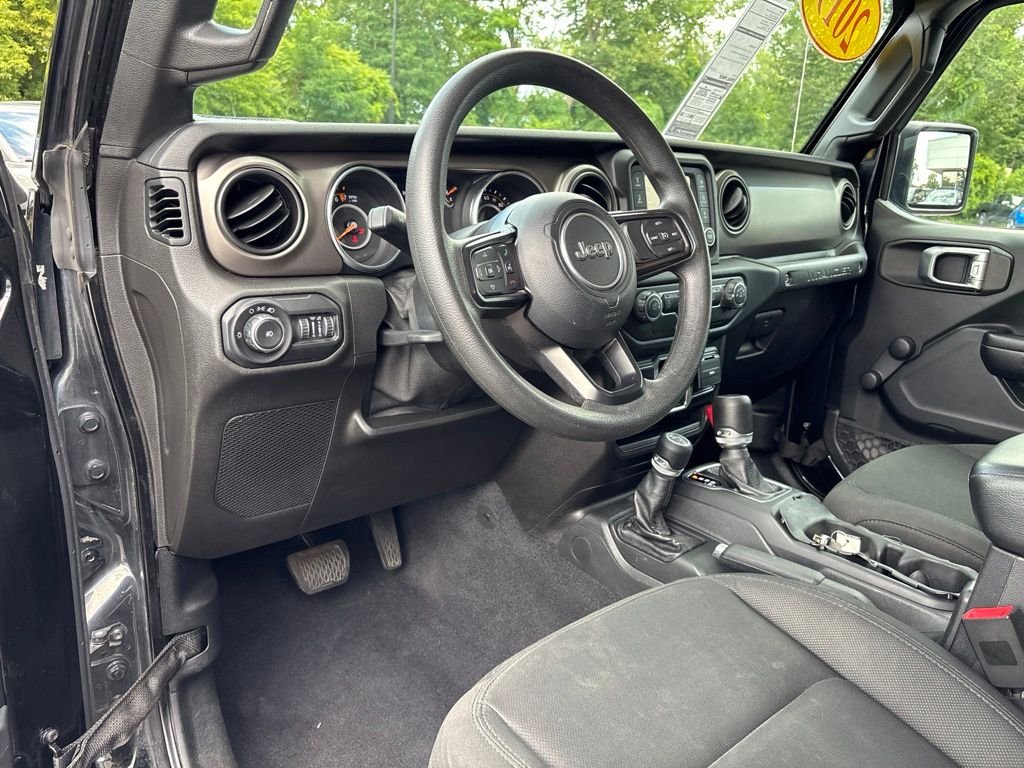 Used 2019 Black Jeep Sport image 13