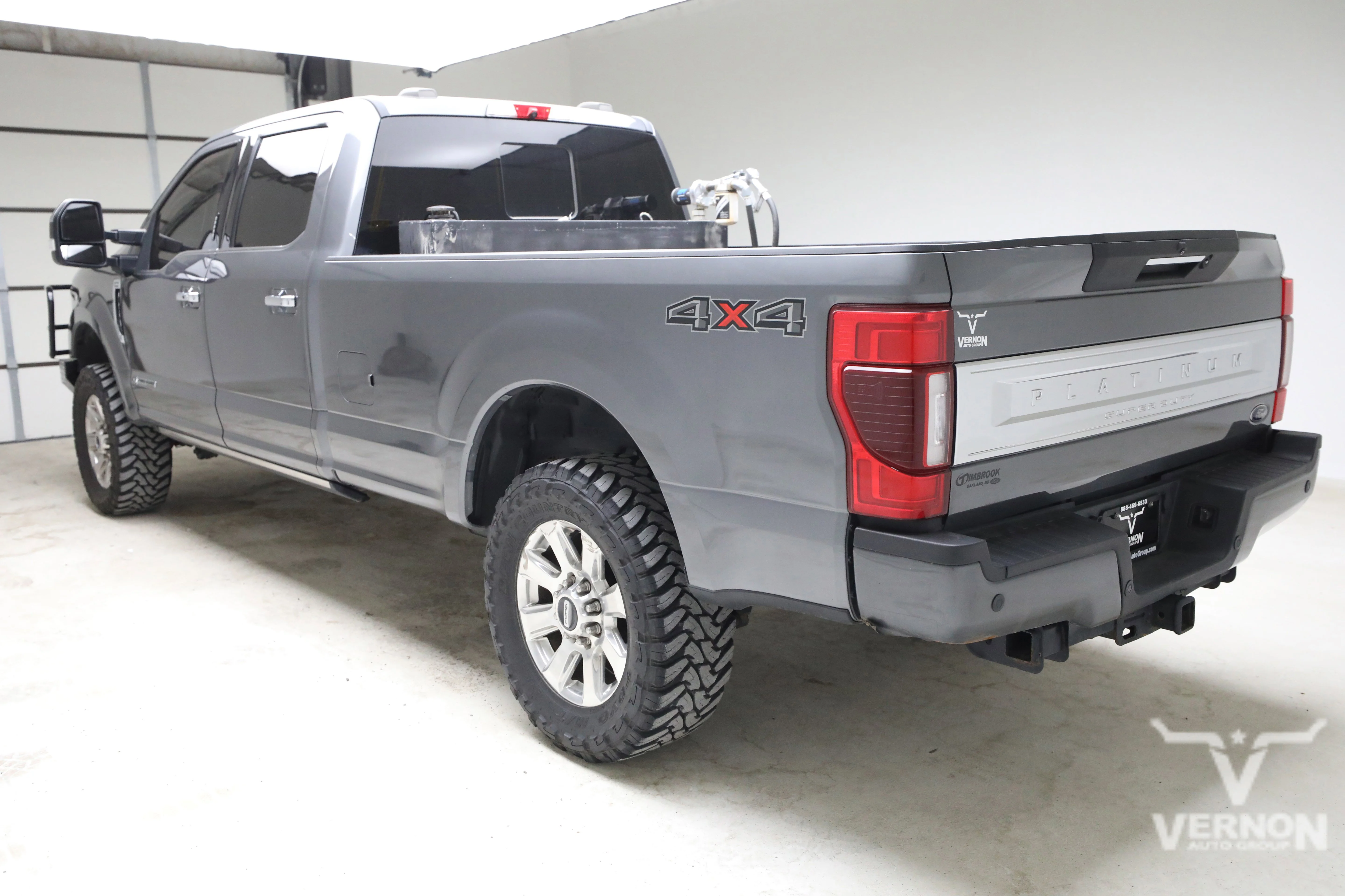 Pre-Owned 2022 Ford Super Duty F-250 Platinum Crew Cab 4x4