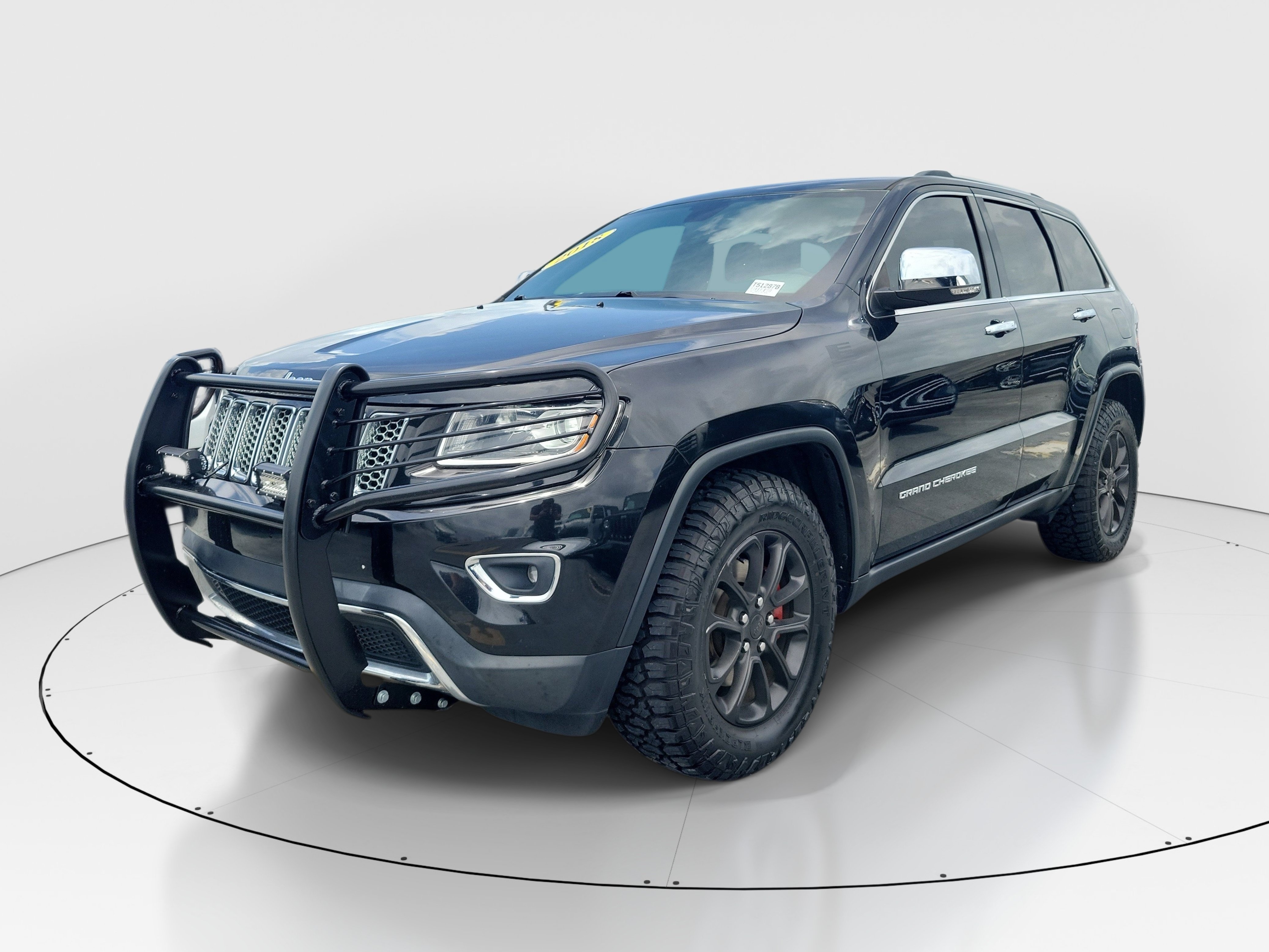 Used 2016 Brilliant Black Crystal Pearlcoat Jeep Limited image 3