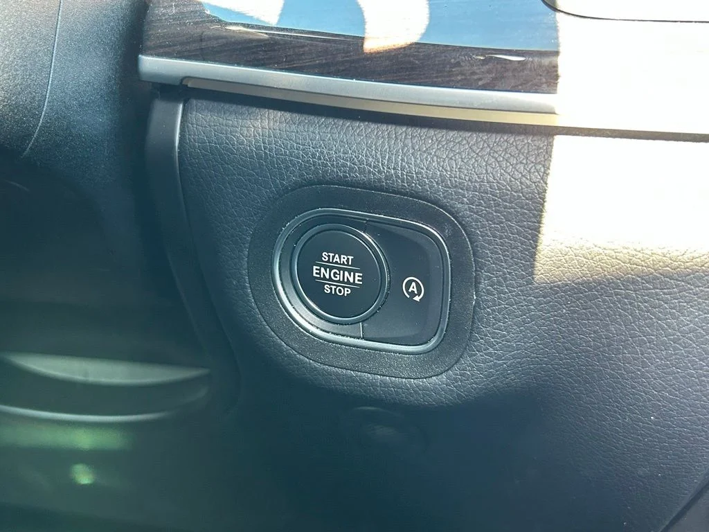 Used 2022 Black Mercedes-Benz GLE 350 image 42