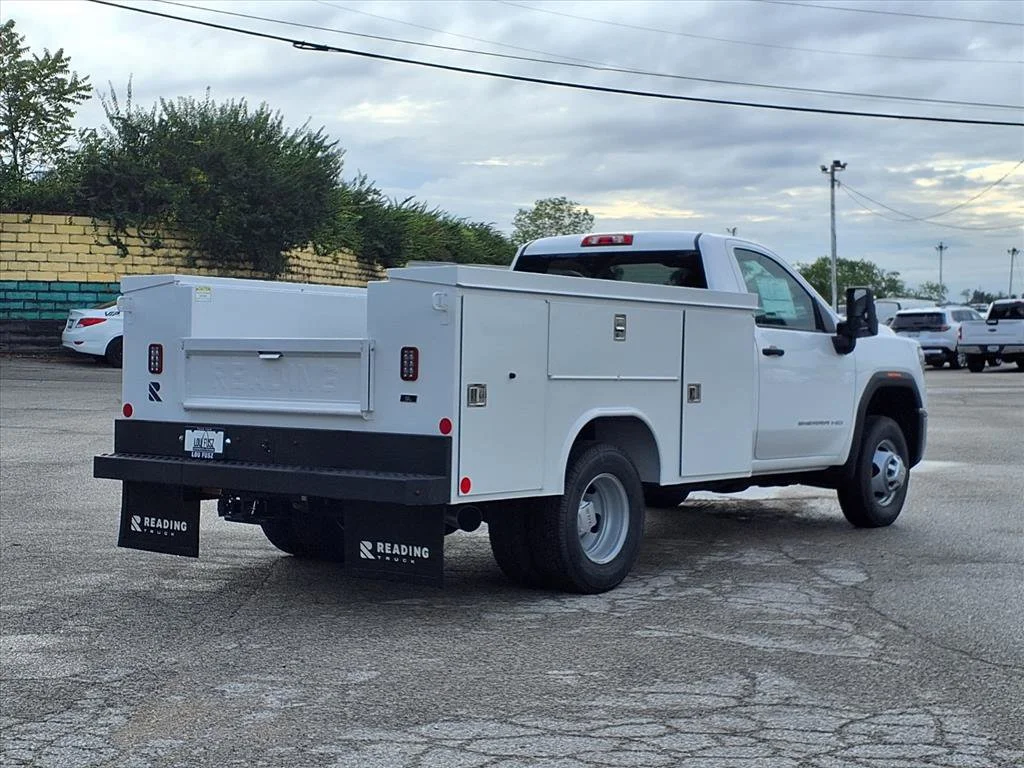2025 GMC Sierra 3500HD Pro - Photo 16