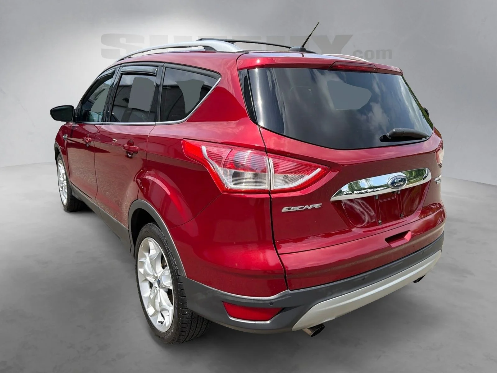 Used 2016 Red Ford Titanium image 14