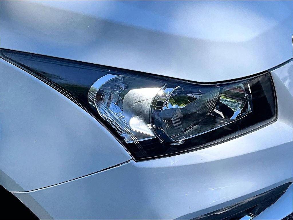 Used 2016 White Chevrolet LS image 29