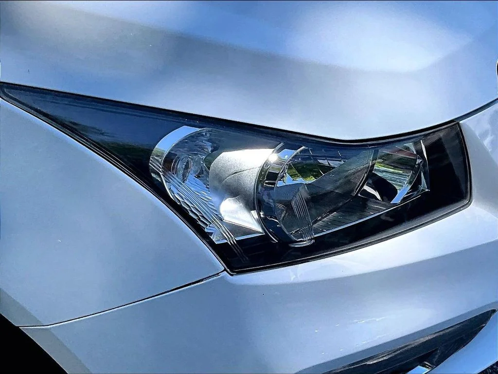 Used 2016 White Chevrolet LS image 29