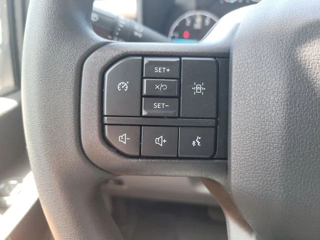 New 2025 Oxford White Ford XL image 23