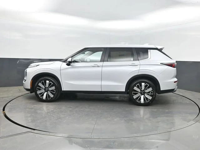 New 2026 White Mitsubishi SE 1.5T 2WD image 3