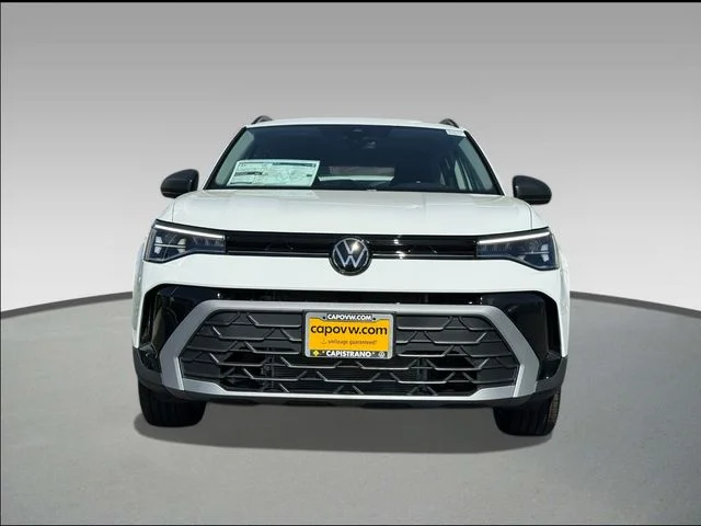 New 2026 Pure White Volkswagen 1.5T S image 2