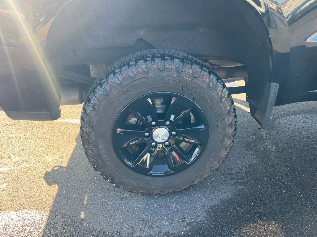 Certified Used 2022 Black Chevrolet LT Trail Boss image 17