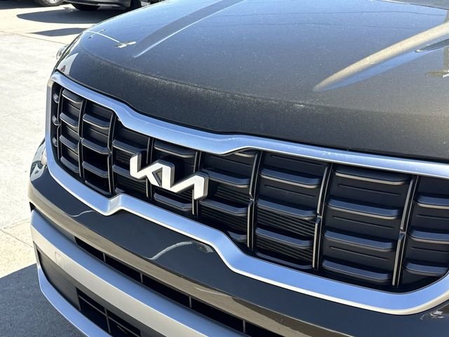 Certified Used 2025 Green Kia S image 29