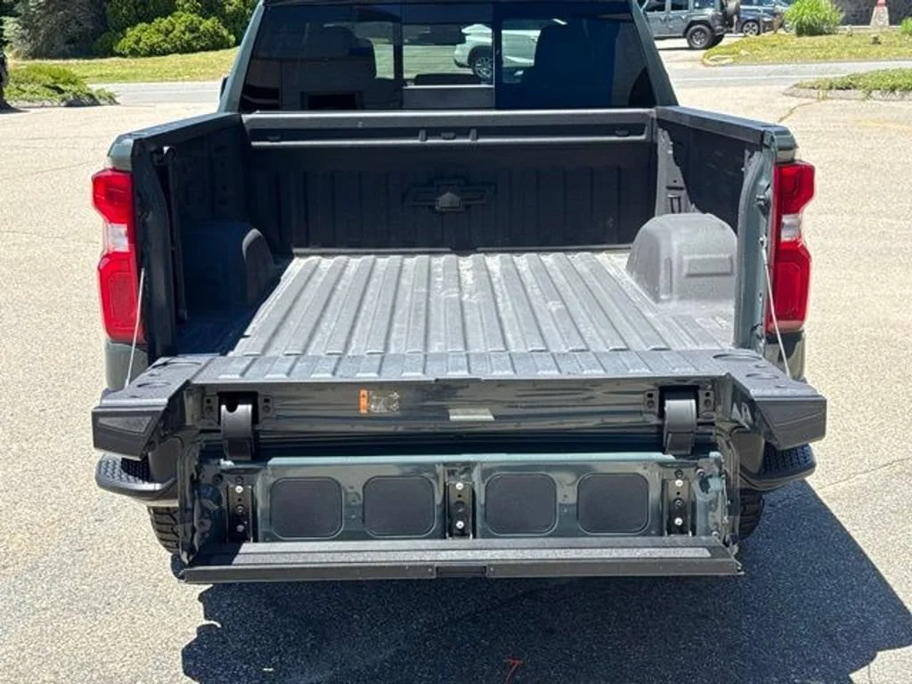 2025 Chevrolet Silverado 1500 ZR2 - Photo 48