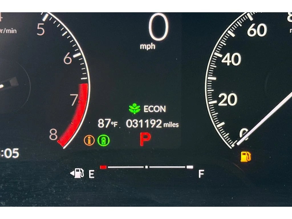 Used 2025 Sonic Gray Pearl Honda Sport image 40