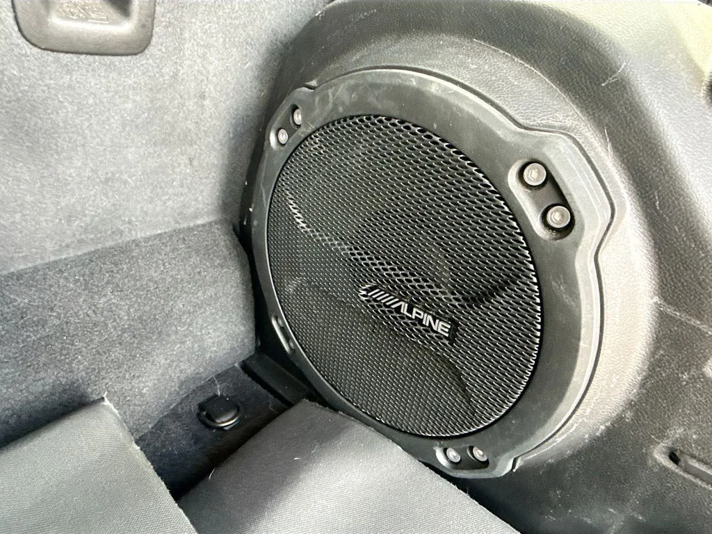 Used 2023 Gray Jeep Rubicon 4xe image 30