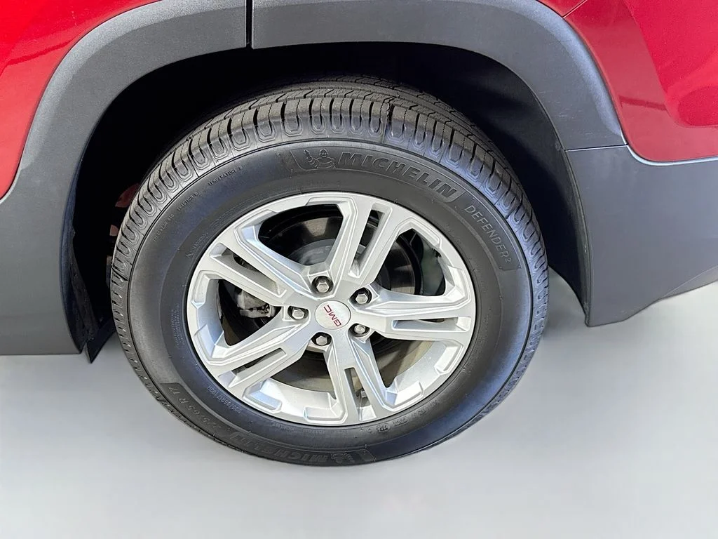Used 2022 Cayenne Red Tintcoat GMC SLE image 30