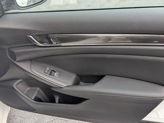 Used 2022  Honda Sport image 33