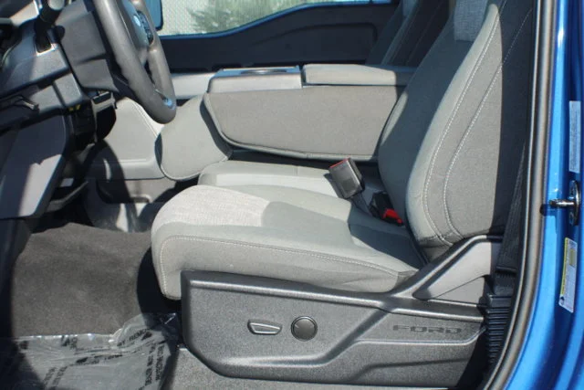 Used 2023  Ford XLT image 11